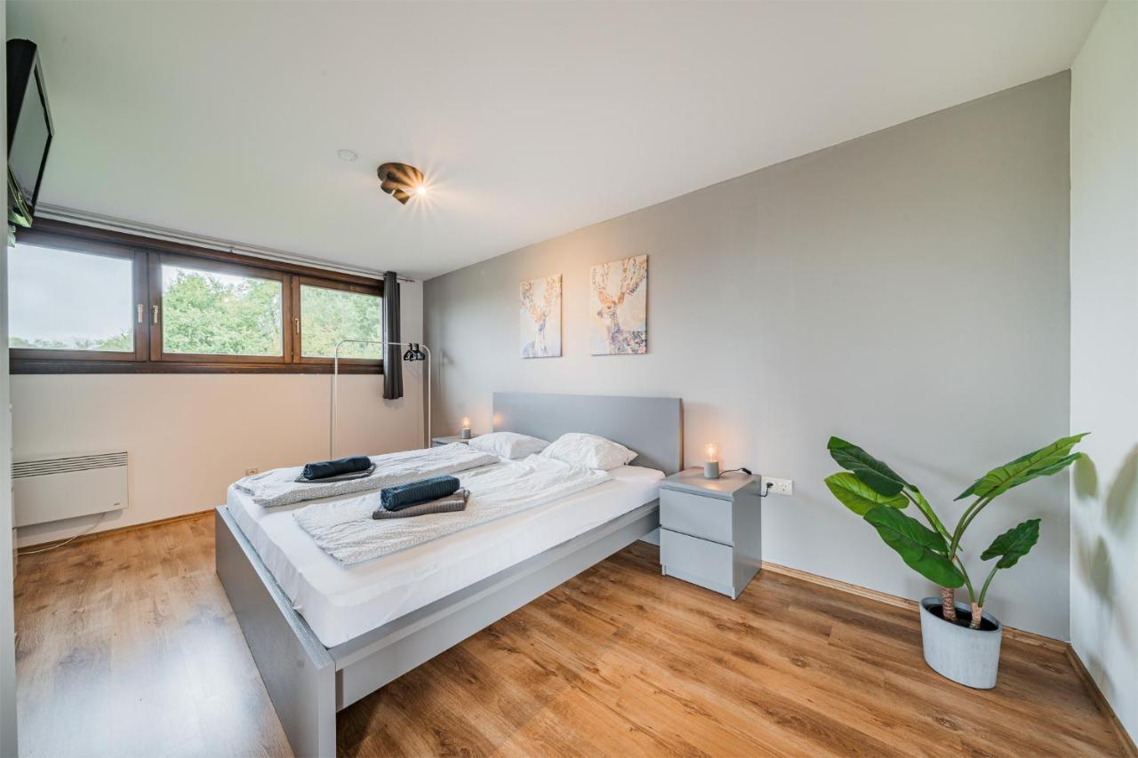 Panorama-Apartments In Unmittelbarer See-Nahe Schiefling am Wörthersee Esterno foto
