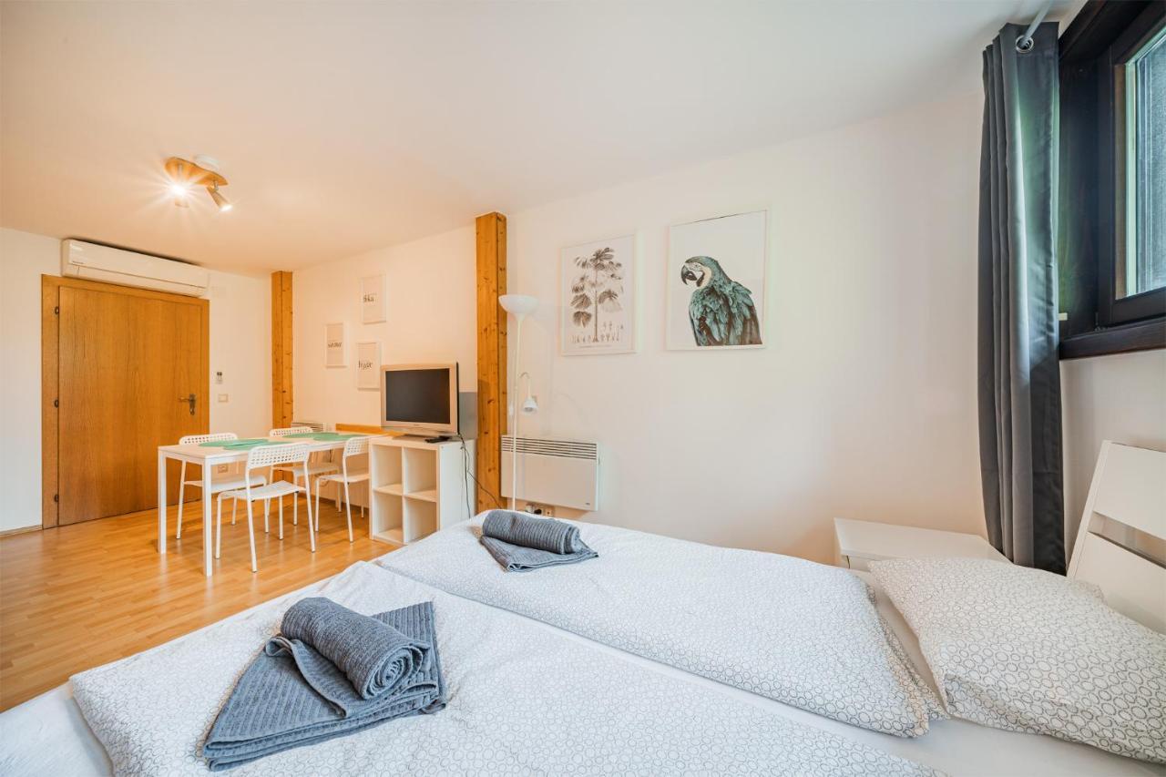 Panorama-Apartments In Unmittelbarer See-Nahe Schiefling am Wörthersee Esterno foto